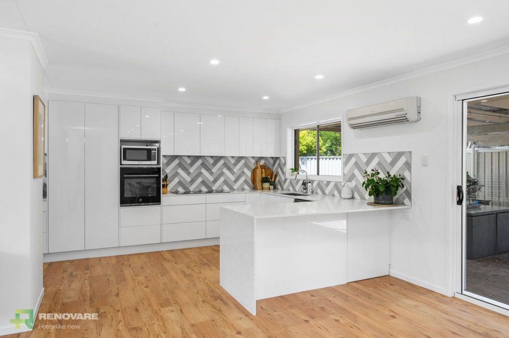 Changing the kitchen layout | Featured Image for the Kitchen Renovations Moreton Bay Page by Renovare Moreton Bay